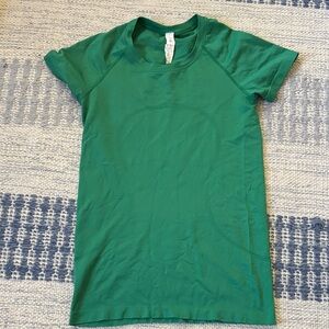 Lululemon swiftly Tee-size 6